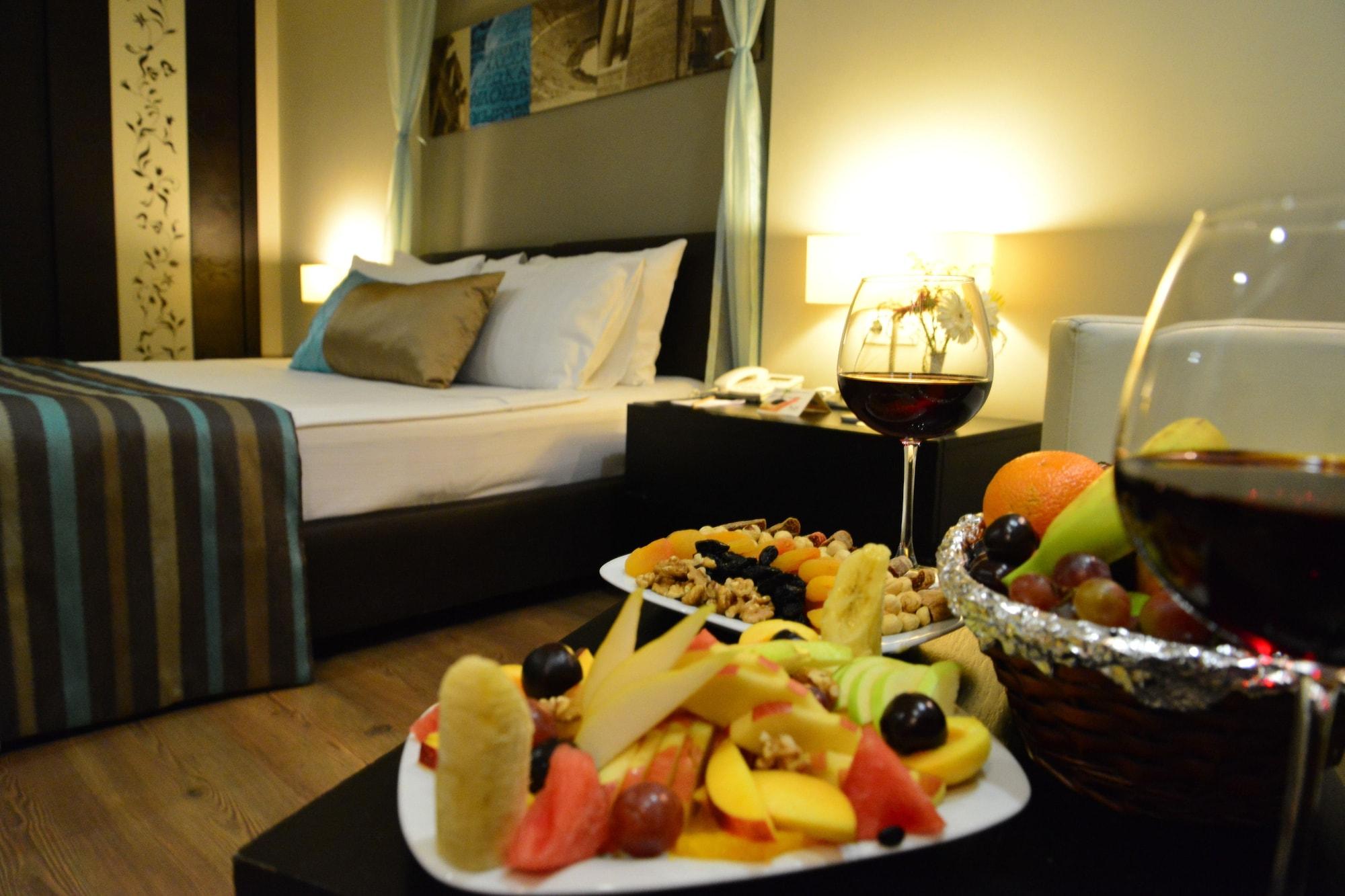 May Park Hotel Ізмір Екстер'єр фото
