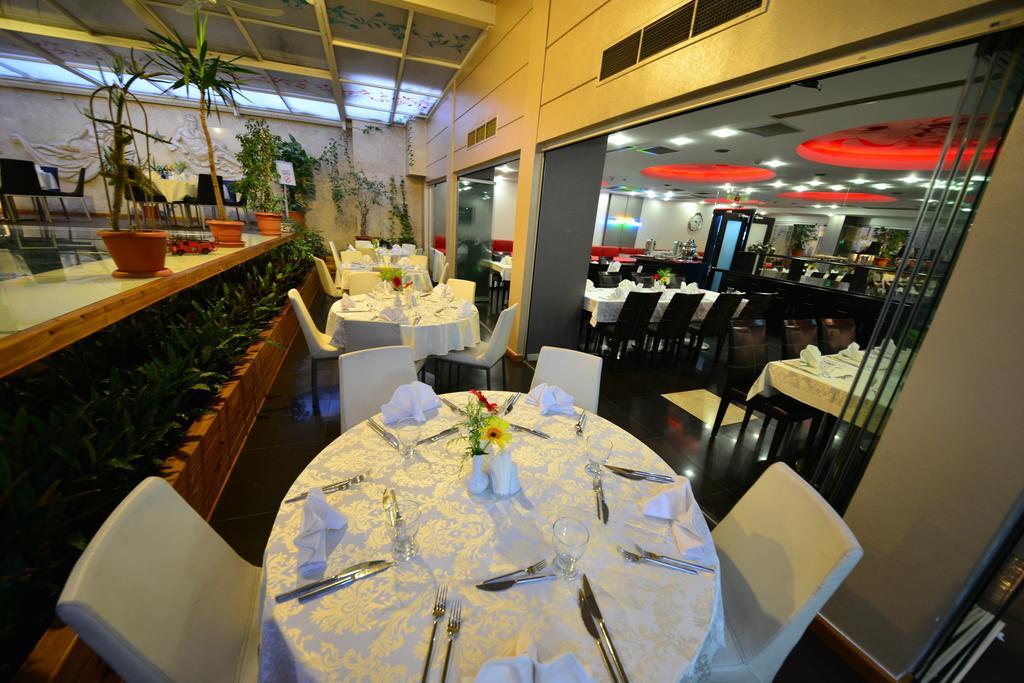 May Park Hotel Ізмір Екстер'єр фото