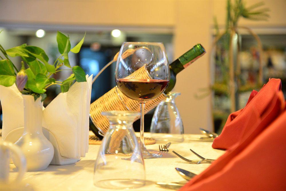 May Park Hotel Ізмір Екстер'єр фото